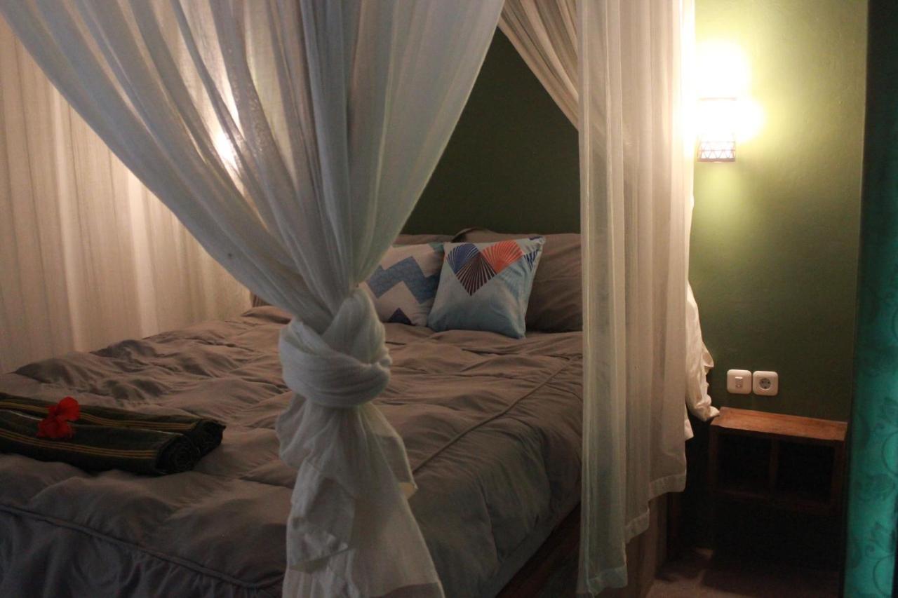 Appartement Rimba Bungalow à Kuta  Extérieur photo